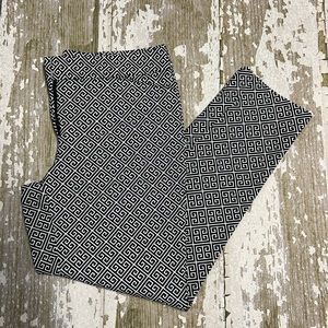 WHBM | Ankle Slim Fit Career Pants Grid Pattern.  White House Black Market